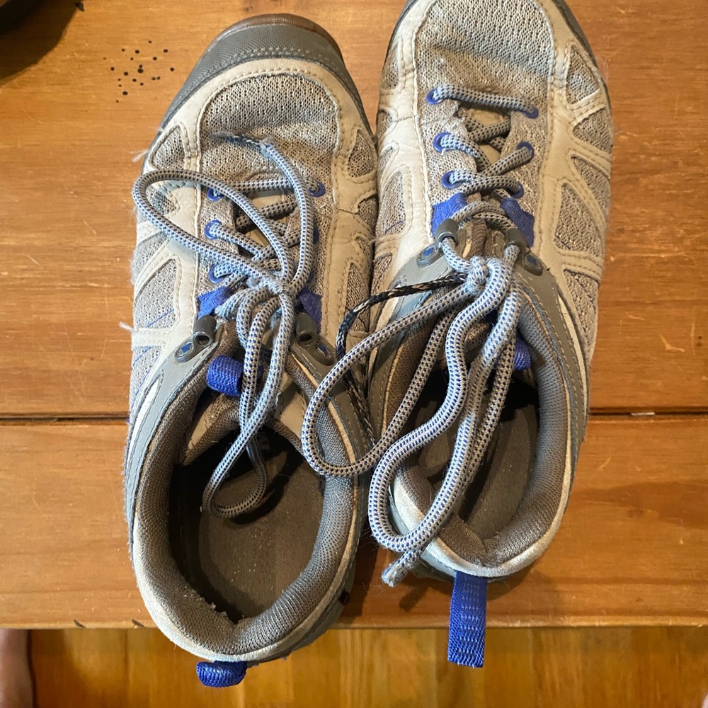Merrell Tan Sneakers with Blue Accents - Picture 2 of 3